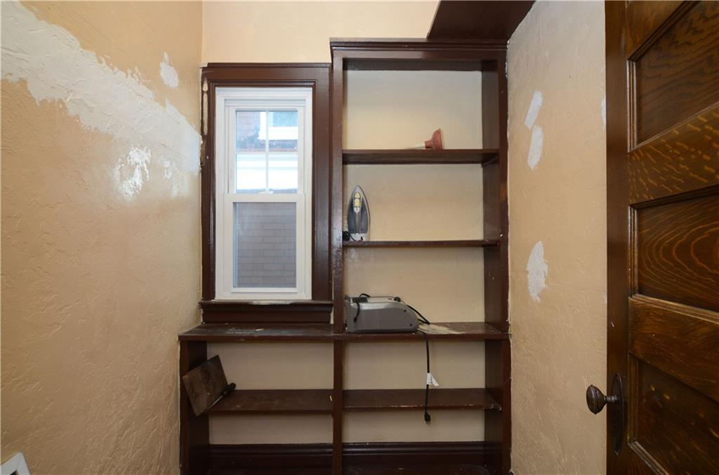 32 Oakwood Road Pittsburgh, PA 15205 - Photo 19 of 24 Huge utility closet in hall