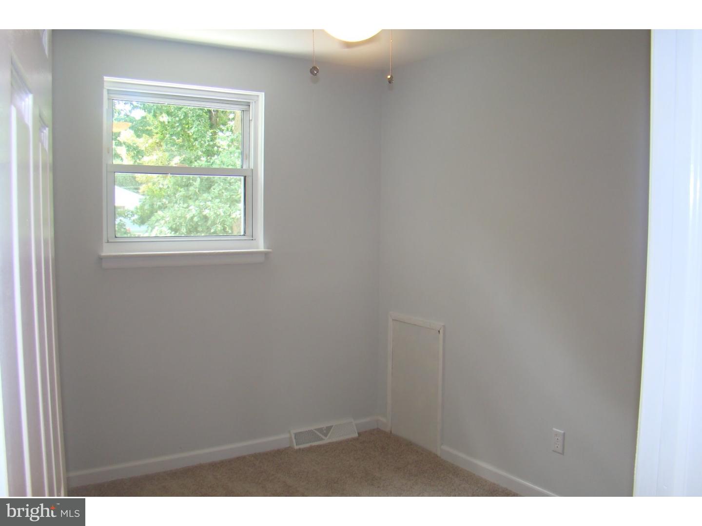 47 Briarcliff Road Atco, NJ 08004 - Photo 22 of 25 Bedroom 4