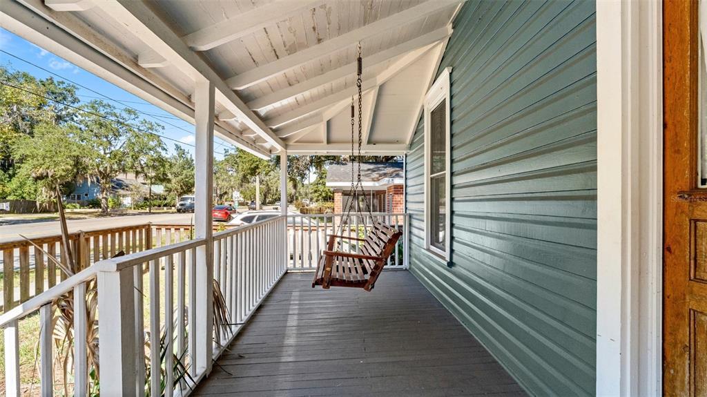 101 Northeast 9th Street Gainesville, FL 32601 - Photo 3 of 35 a view of a porch