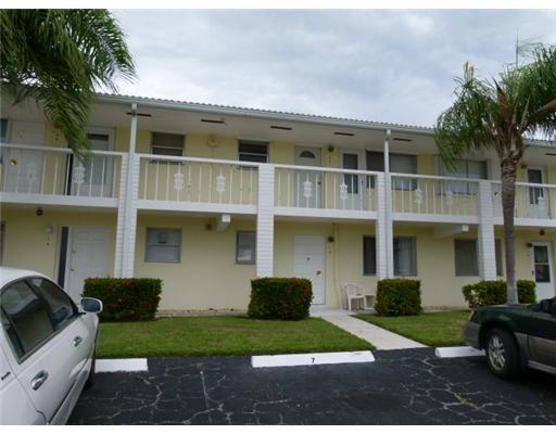 2311 Northeast 36th Street, Unit 2D Lighthouse Point, FL 33064 - Photo 2 of 12 Additional Photo