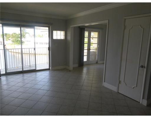 2311 Northeast 36th Street, Unit 2D Lighthouse Point, FL 33064 - Photo 9 of 12 Additional Photo