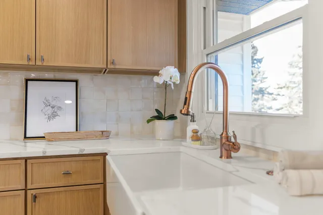 $650,000 | 1122 Patricia Court, Schaumburg, IL 60193