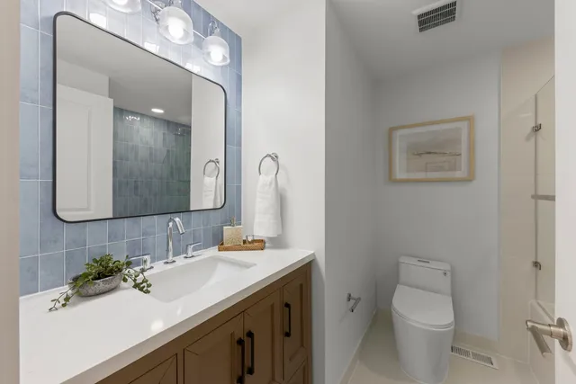 $650,000 | 1122 Patricia Court, Schaumburg, IL 60193