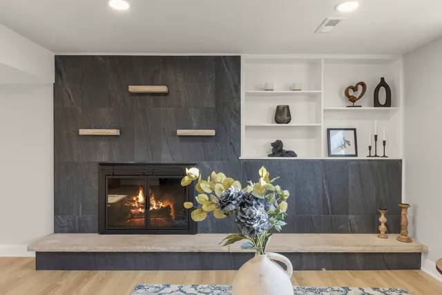 $650,000 | 1122 Patricia Court, Schaumburg, IL 60193