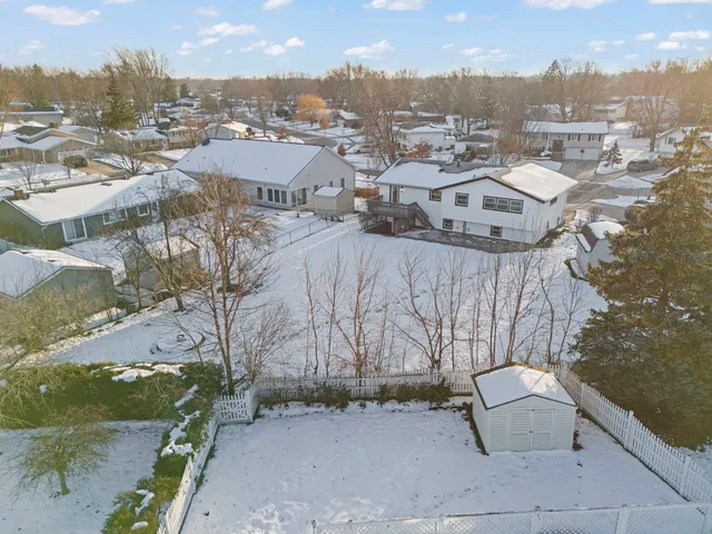 $650,000 | 1122 Patricia Court, Schaumburg, IL 60193