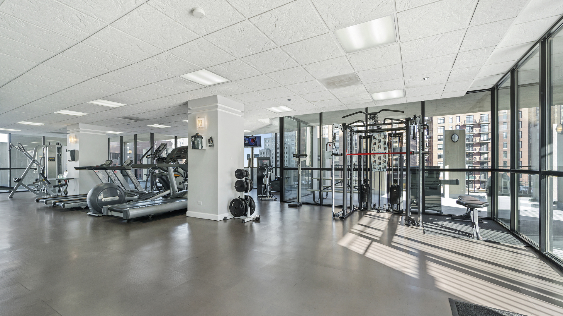 1122 North Clark Street, Unit 1602 Chicago, IL 60610 - Photo 17 of 23