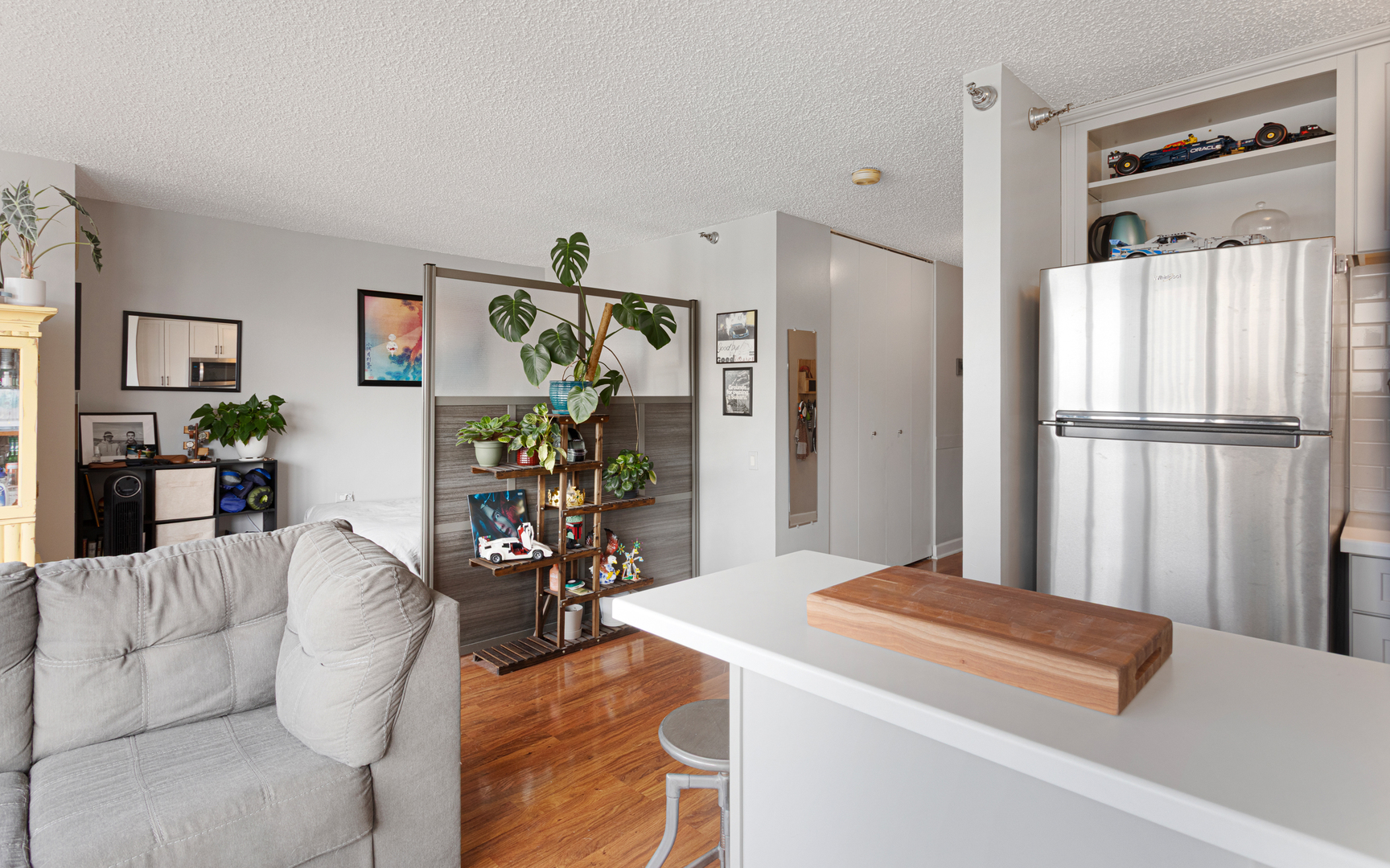 1122 North Clark Street, Unit 1602 Chicago, IL 60610 - Photo 6 of 23