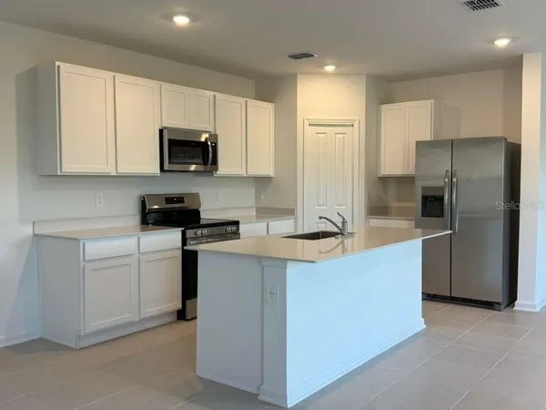 $2,190 | 3367 Alexander Dr Lake, Lake Wales, FL 33853