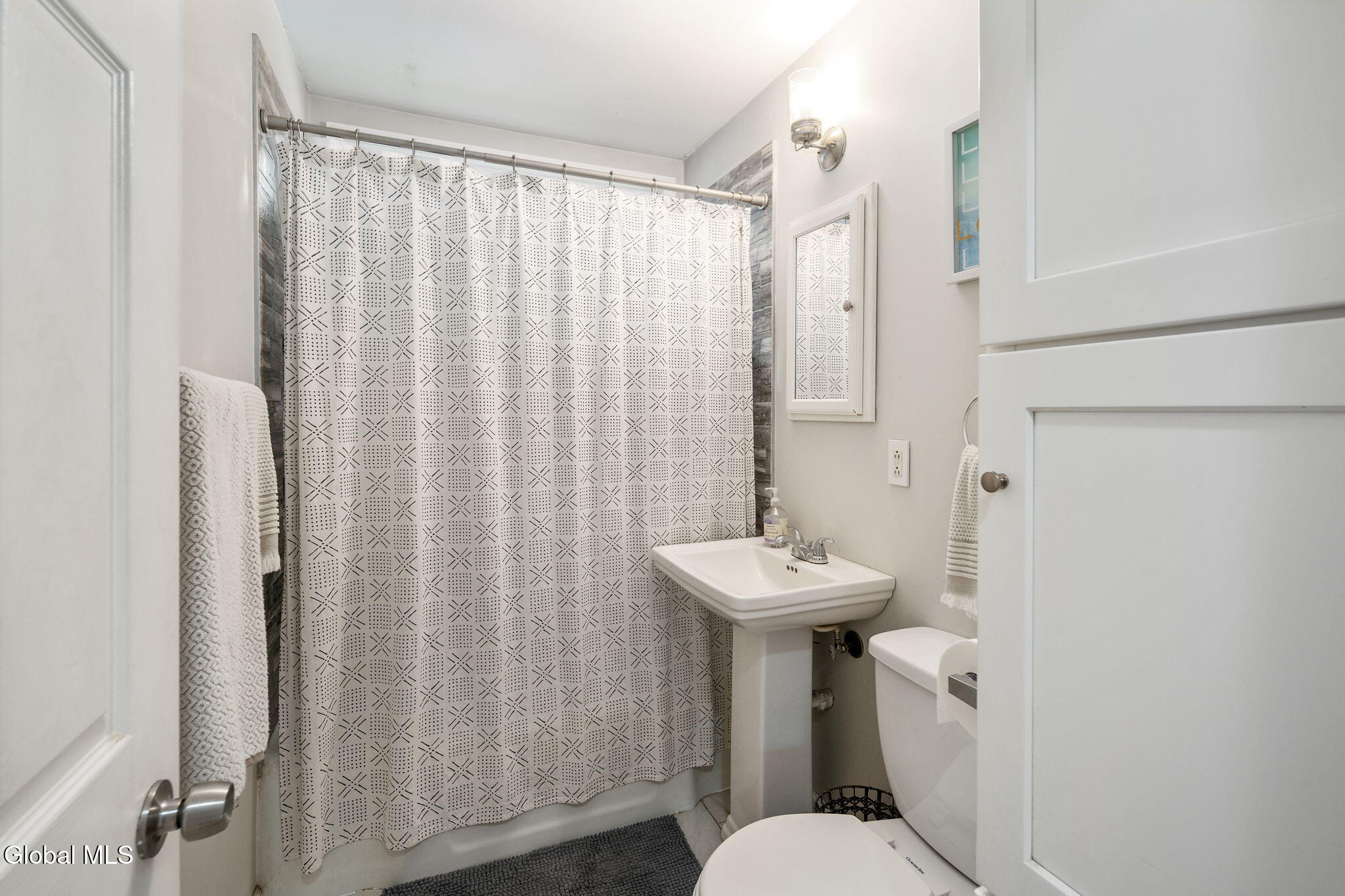 36 Providence Street Albany, NY 12203 - Photo 18 of 28 18-35ProvidenceSt_18