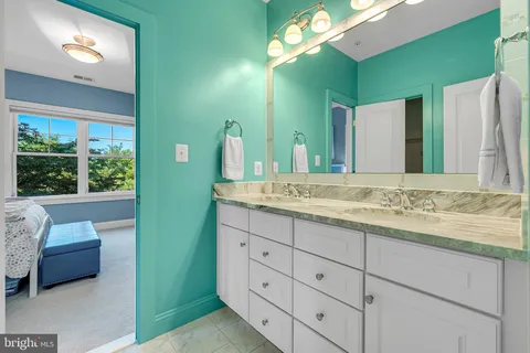 $2,425,000 | 6021 Landon Lane, Bethesda, MD 20817