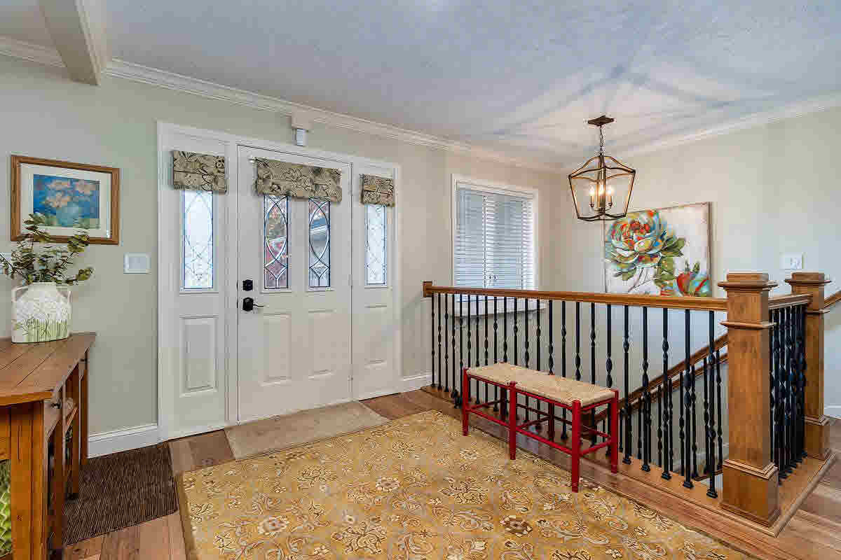 6500 James Road Bettendorf, IA 52722 - Photo 3 of 24 Gallery Image 3