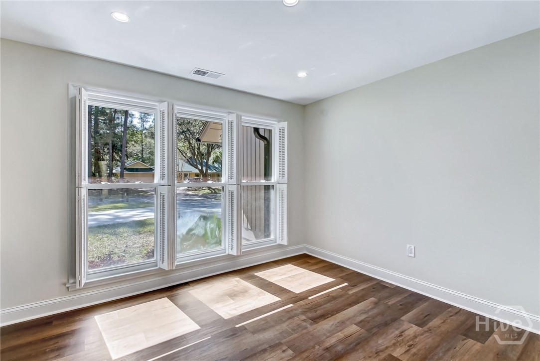 18 Deer Run Savannah, GA 31411 - Photo 11 of 61