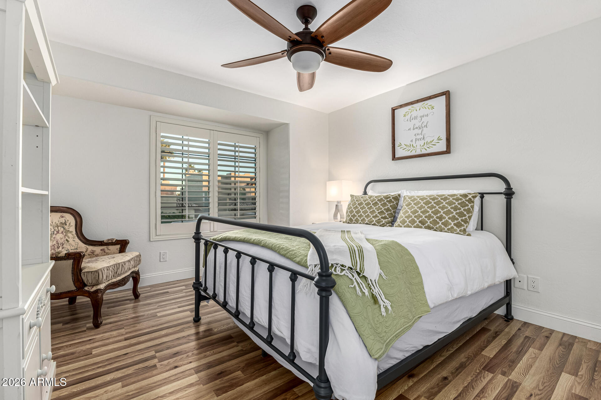 7955 East Chaparral Road, Unit 130 Scottsdale, AZ 85251 - Photo 22 of 38 Bedroom 3