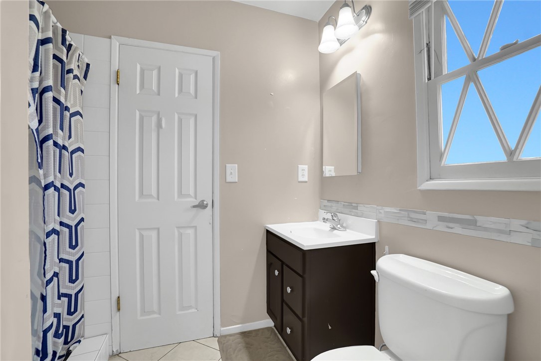 1289 Grove Upland, CA 91786 - Photo 18 of 31 restroom 2