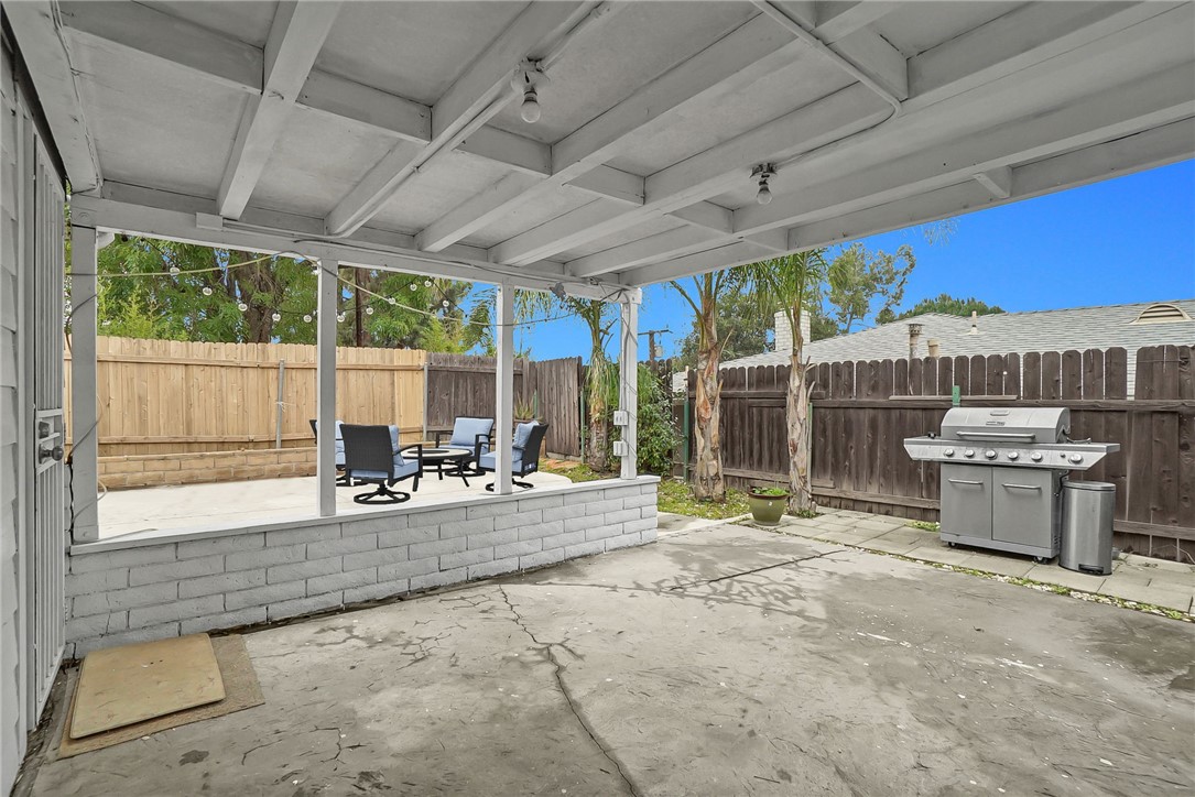 1289 Grove Upland, CA 91786 - Photo 22 of 31 patio
