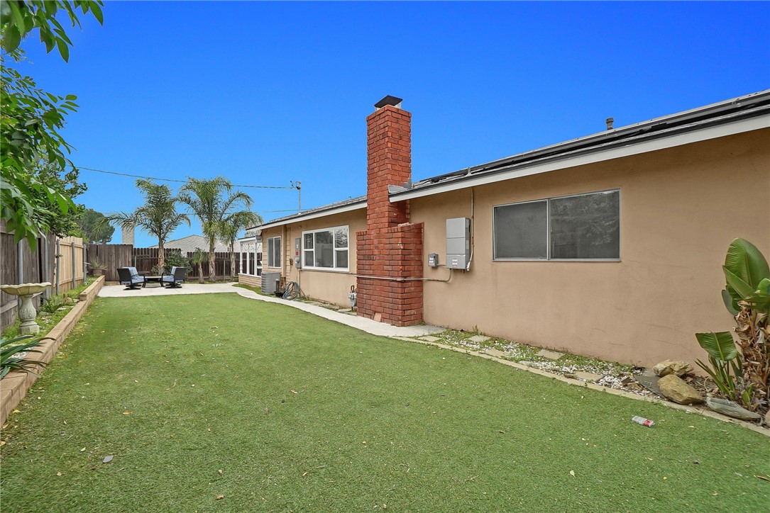1289 Grove Upland, CA 91786 - Photo 30 of 31 backyard