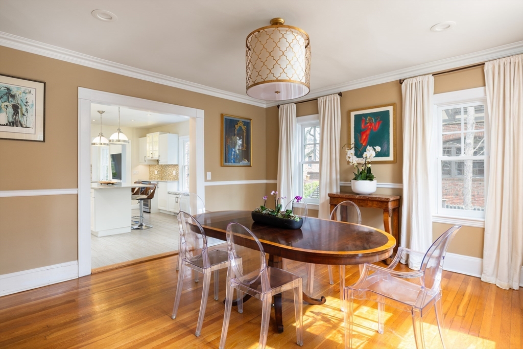 98 Spooner Road Chestnut Hill, MA 02467 - Photo 7 of 14 Gallery Image 7
