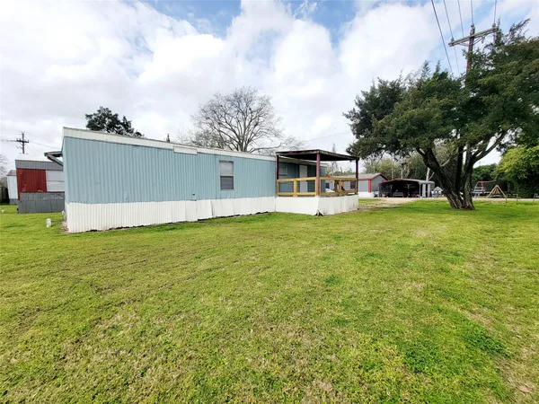 $850 | 312 Paddock Street, Unit 3, Willis, TX 77378
