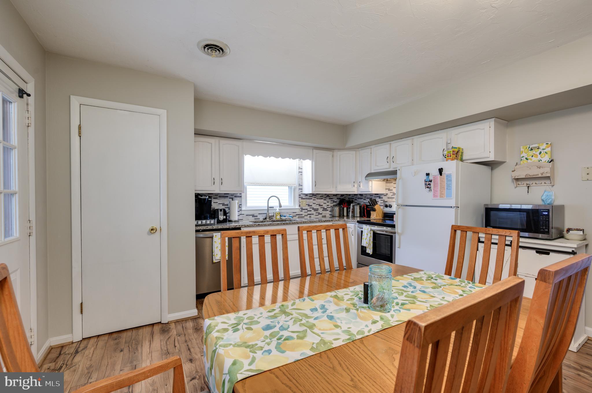 421 Manor Street Hanover, PA 17331 - Photo 7 of 20 Gallery Image 7