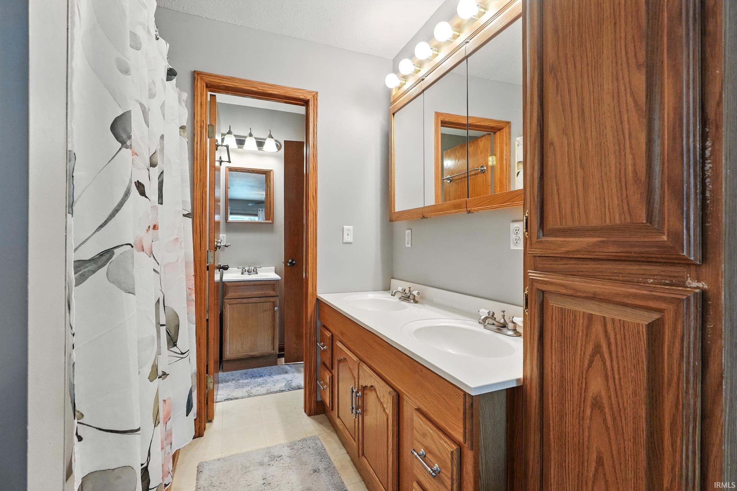 1630 South 485 East Lagrange, IN 46761 - Photo 19 of 36