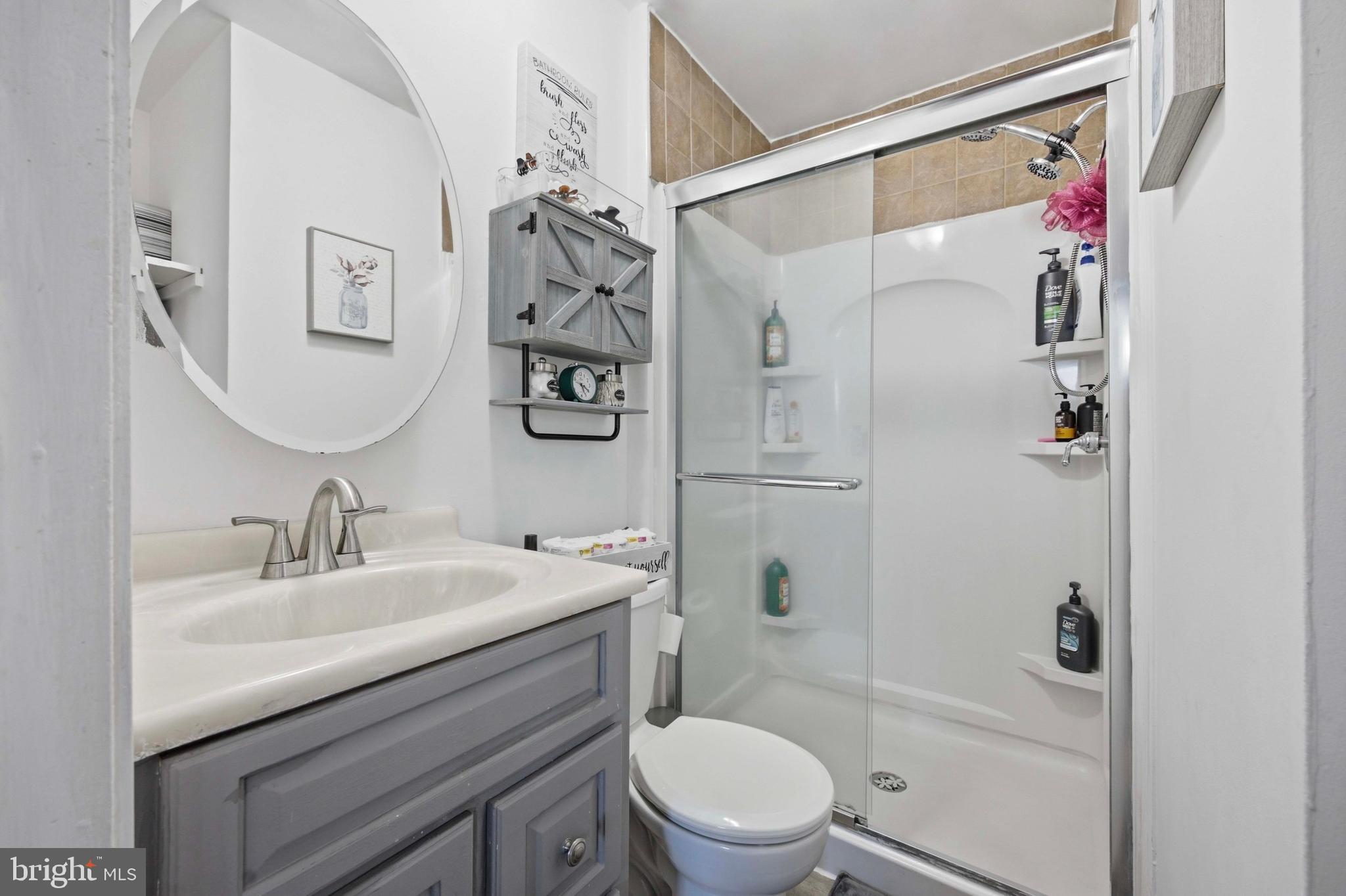 1000 Jacksonville Road, Unit 6 Warminster, PA 18974 - Photo 14 of 24 Primary full bath