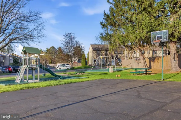 $319,000 | 1000 Jacksonville Road, Unit 6, Warminster, PA 18974