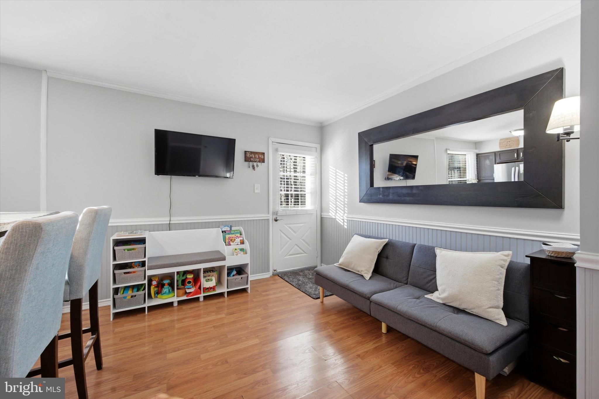 1000 Jacksonville Road, Unit 6 Warminster, PA 18974 - Photo 10 of 24 Family room/ playroom