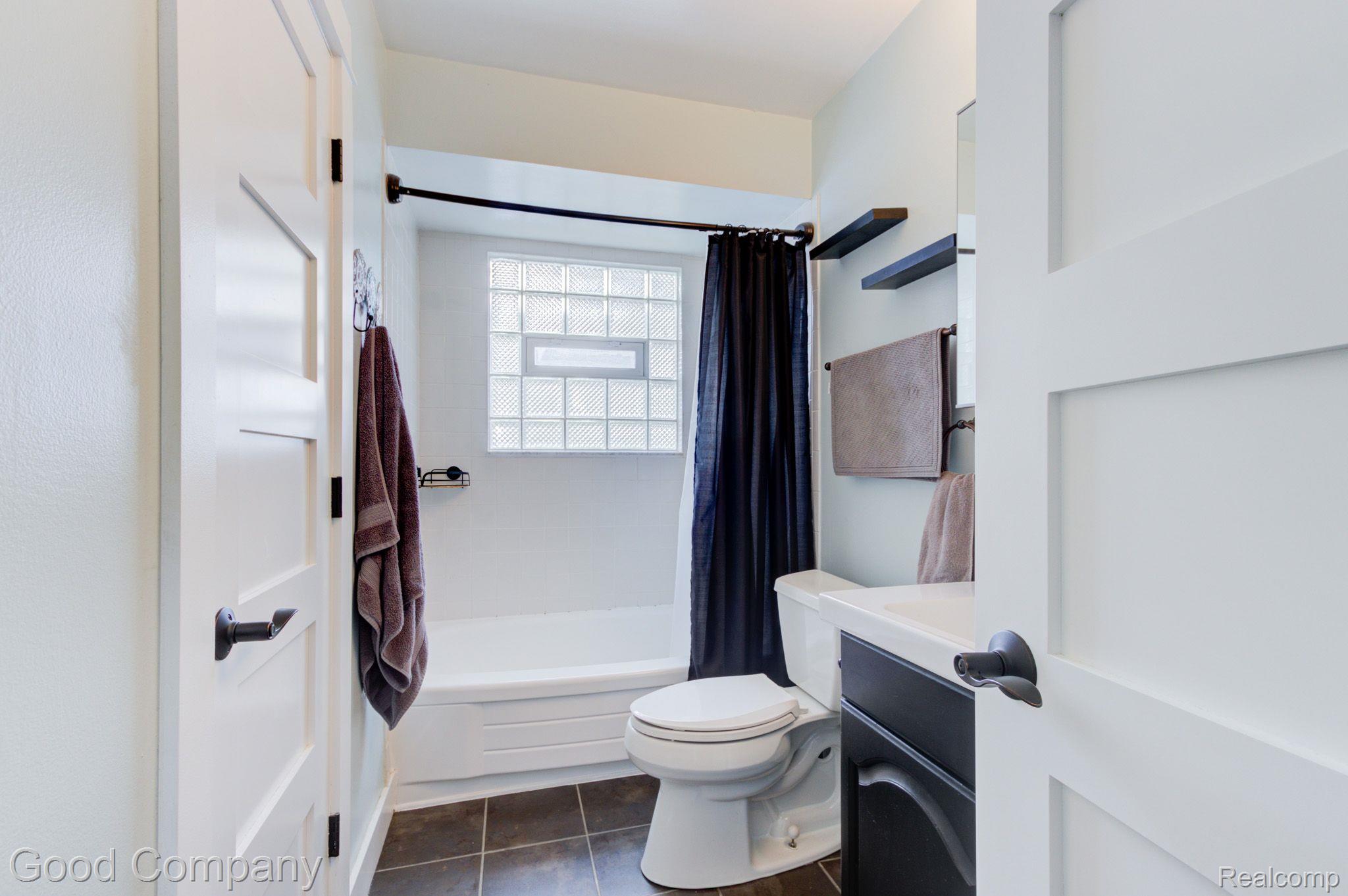 2329 Columbia Road Berkley, MI 48072 - Photo 20 of 40 Gallery Image 20