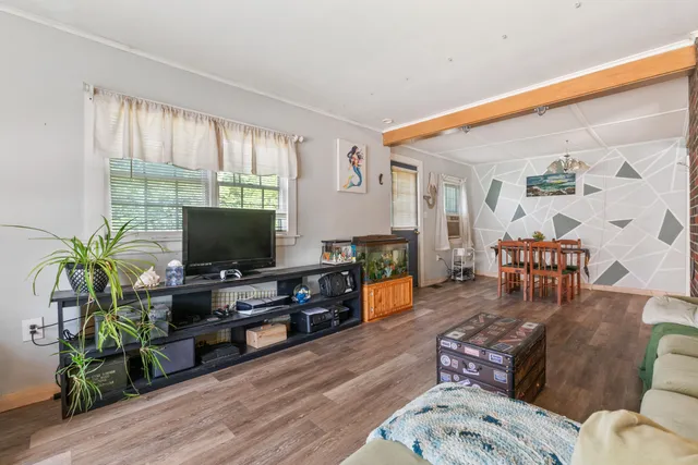 $280,000 | 333 Old County Road, Rockland, ME 04841