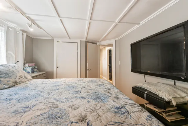 $280,000 | 333 Old County Road, Rockland, ME 04841