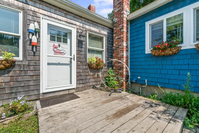 $280,000 | 333 Old County Road, Rockland, ME 04841