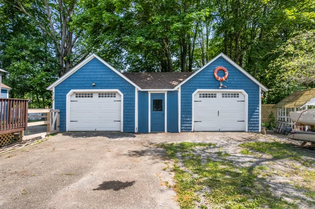 $280,000 | 333 Old County Road, Rockland, ME 04841