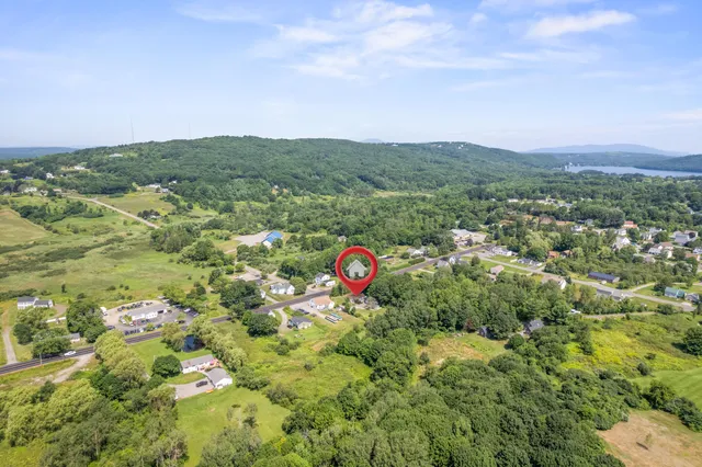 $280,000 | 333 Old County Road, Rockland, ME 04841