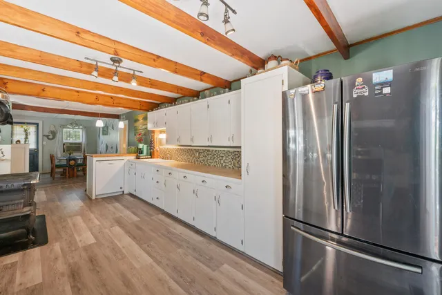 $280,000 | 333 Old County Road, Rockland, ME 04841