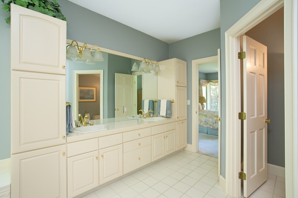 85 Daniel T Church Road Tiverton, RI 02878 - Photo 22 of 33