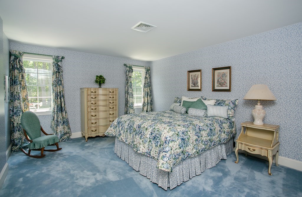 85 Daniel T Church Road Tiverton, RI 02878 - Photo 26 of 33