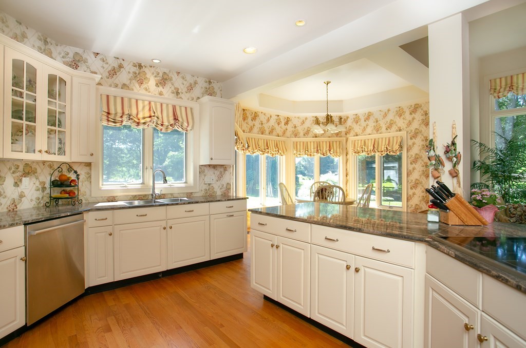 85 Daniel T Church Road Tiverton, RI 02878 - Photo 5 of 33