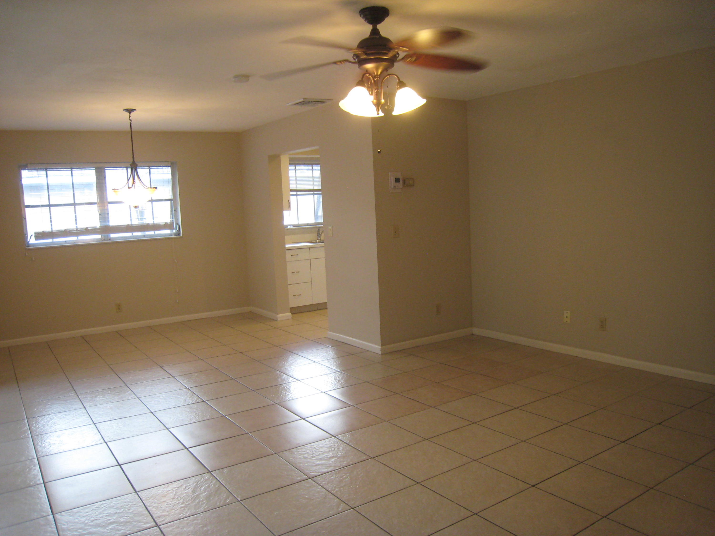 423 Pine Tree Court, Unit 23 Atlantis, FL 33462 - Photo 5 of 32 IMG_8730