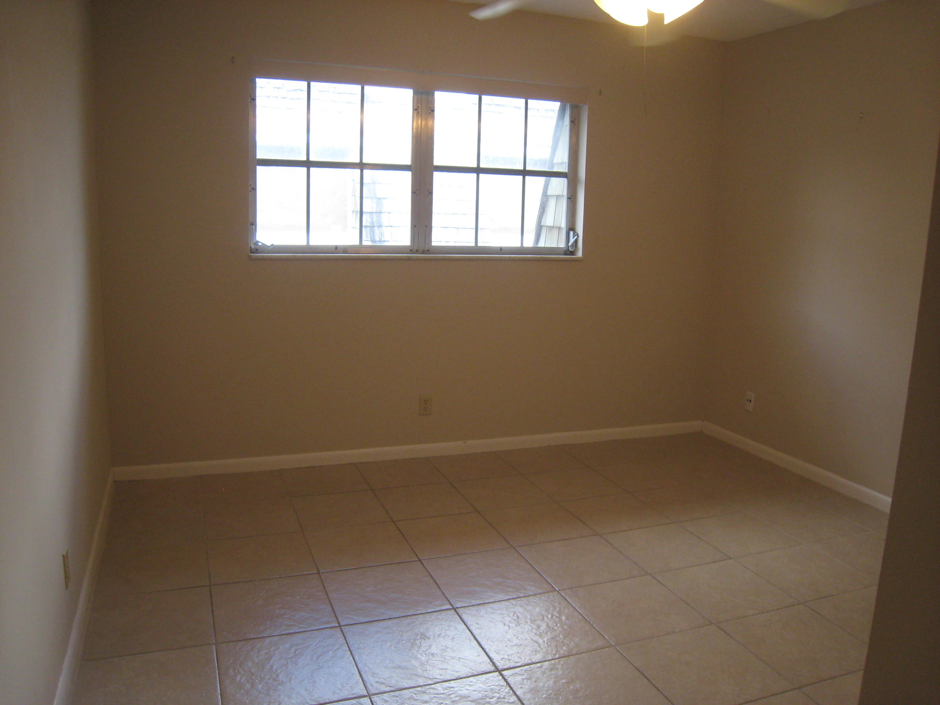 423 Pine Tree Court, Unit 23 Atlantis, FL 33462 - Photo 9 of 32 IMG_8735