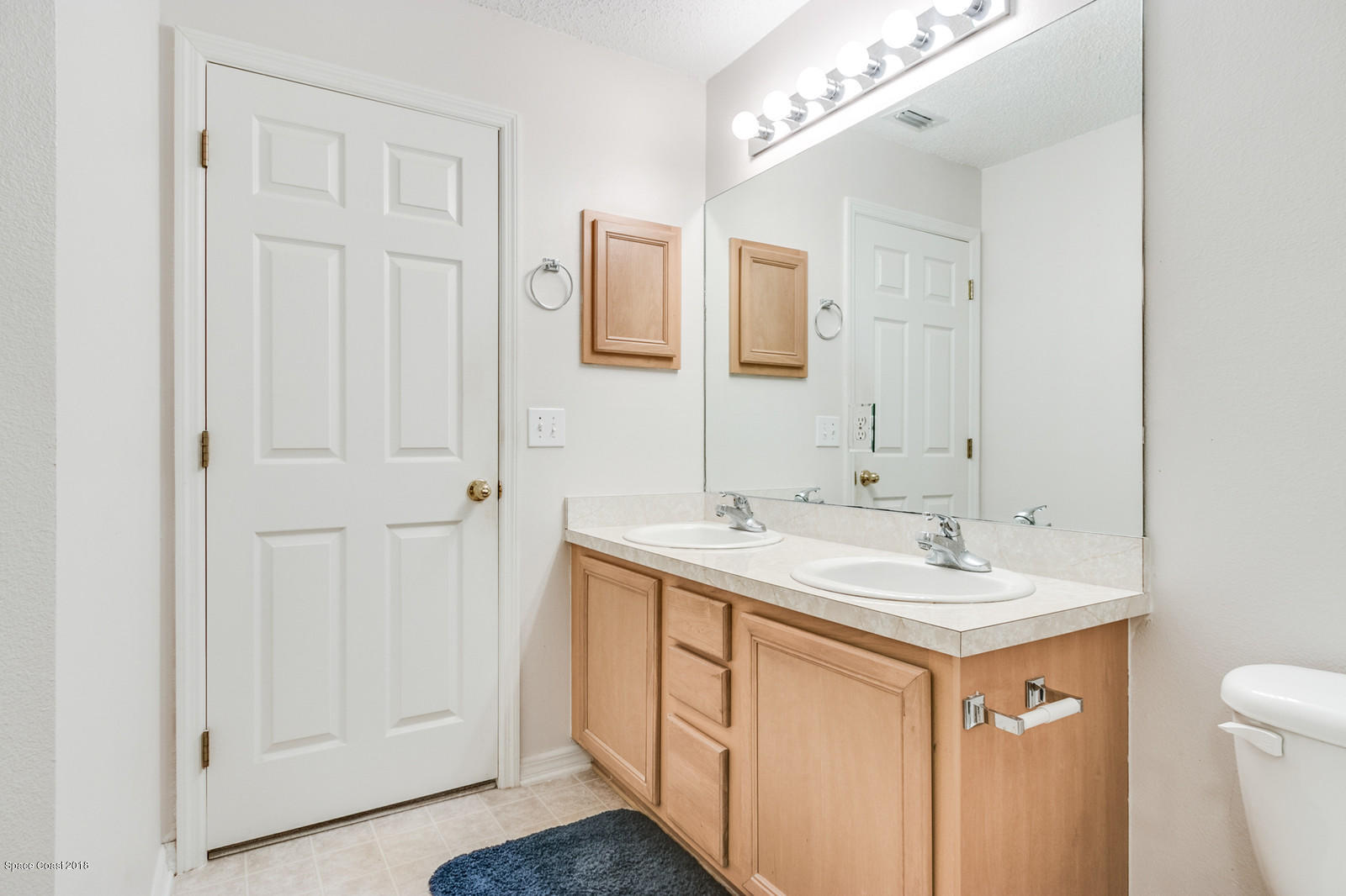 1166 Wabash Road Southeast Palm Bay, FL 32909 - Photo 20 of 27 Guest Bath