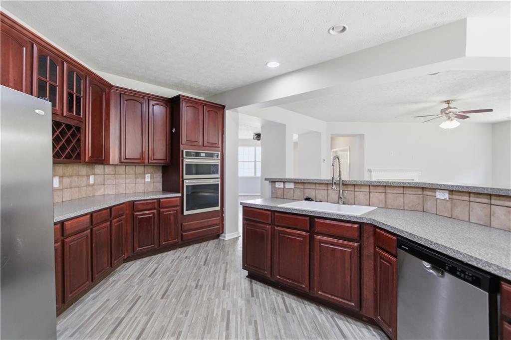 156 Branch Valley Way Dallas, GA 30132 - Photo 13 of 40
