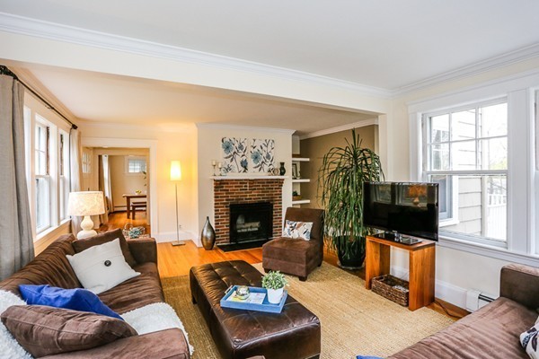 30 Pilgrim Road Marblehead, MA 01945 - Photo 11 of 24