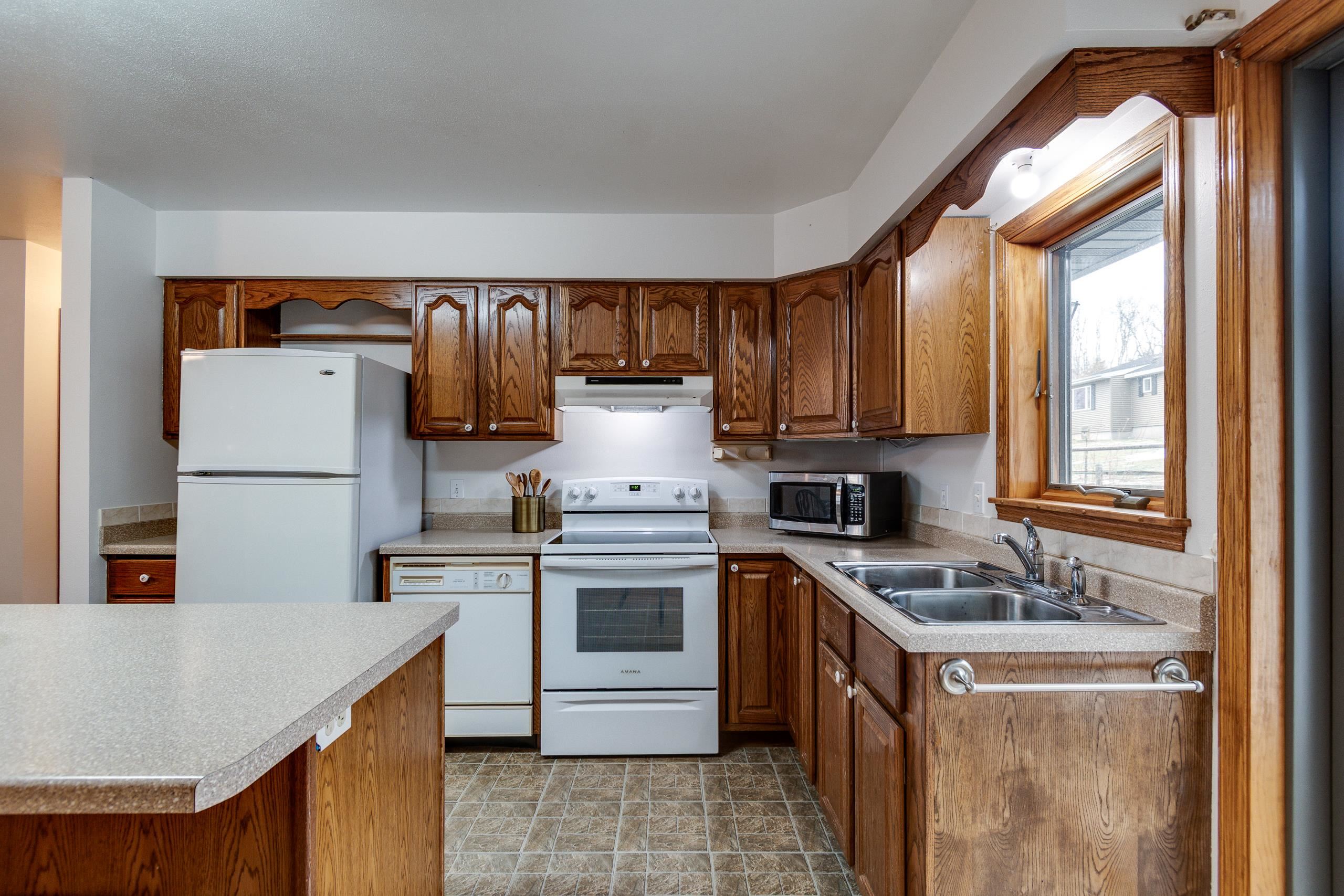 N7207 Circle Pardeeville, WI 53954 - Photo 11 of 43