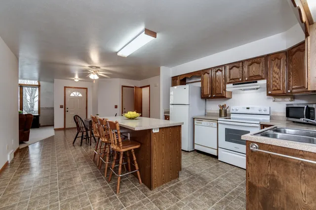 $359,900 | N7207 Circle, Pardeeville, WI 53954