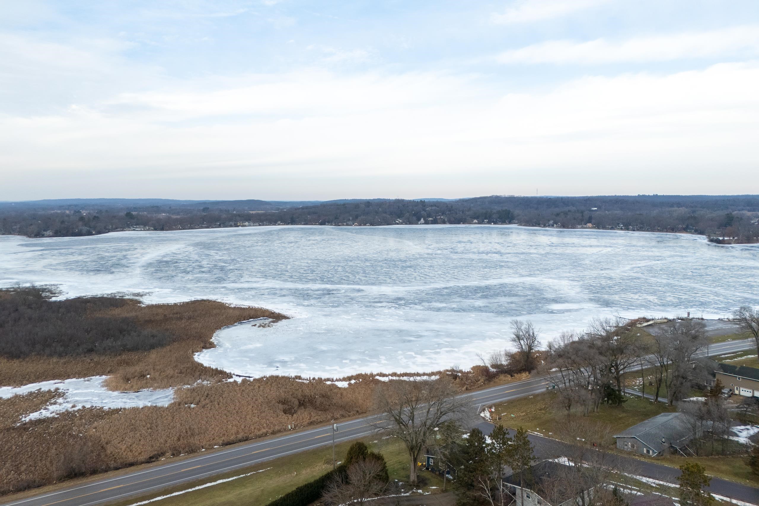N7207 Circle Pardeeville, WI 53954 - Photo 4 of 43