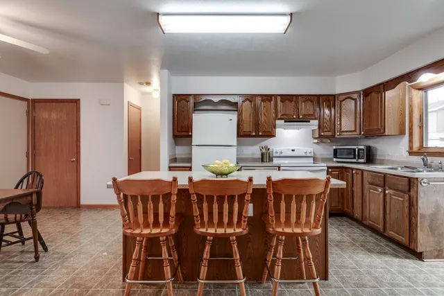 $359,900 | N7207 Circle, Pardeeville, WI 53954