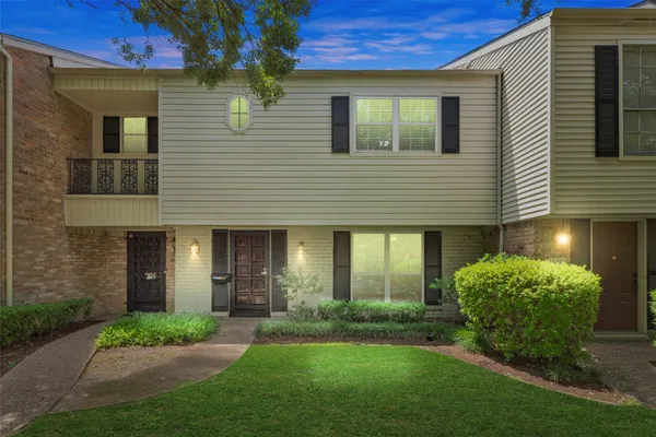 $349,000 | 12907 Trail Hollow Drive, Unit 2907, Houston, TX 77079