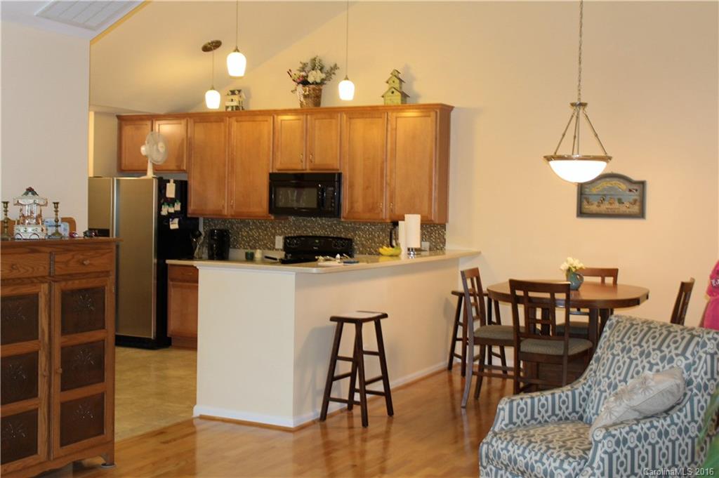 707 Ledgestone Court, Unit 707 Tega Cay, SC 29708 - Photo 3 of 15 Gallery Image 3