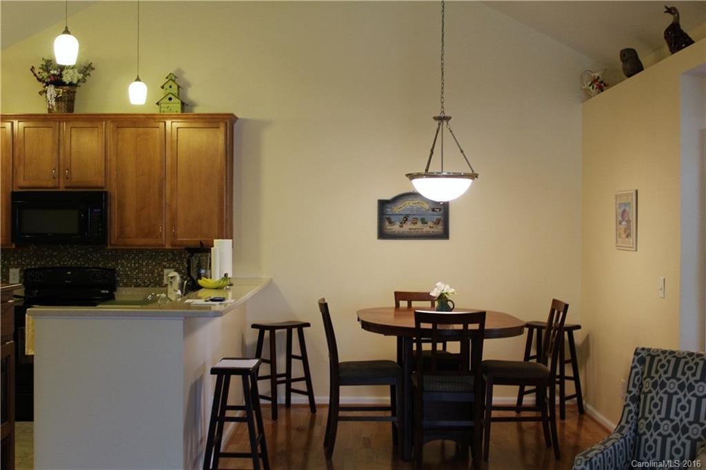 707 Ledgestone Court, Unit 707 Tega Cay, SC 29708 - Photo 5 of 15 Gallery Image 5