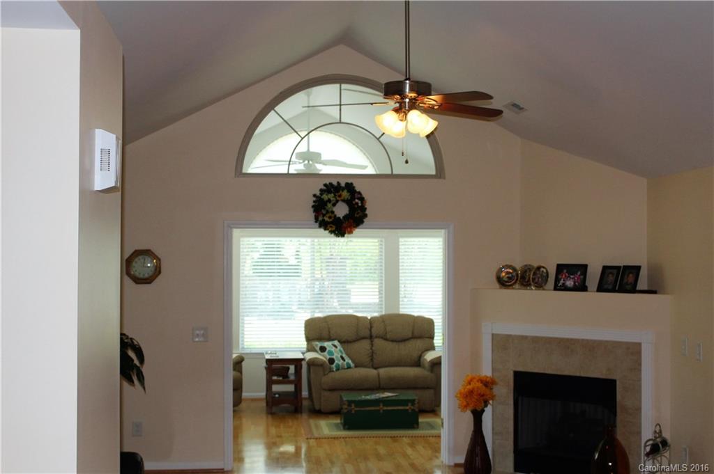 707 Ledgestone Court, Unit 707 Tega Cay, SC 29708 - Photo 7 of 15 Gallery Image 7